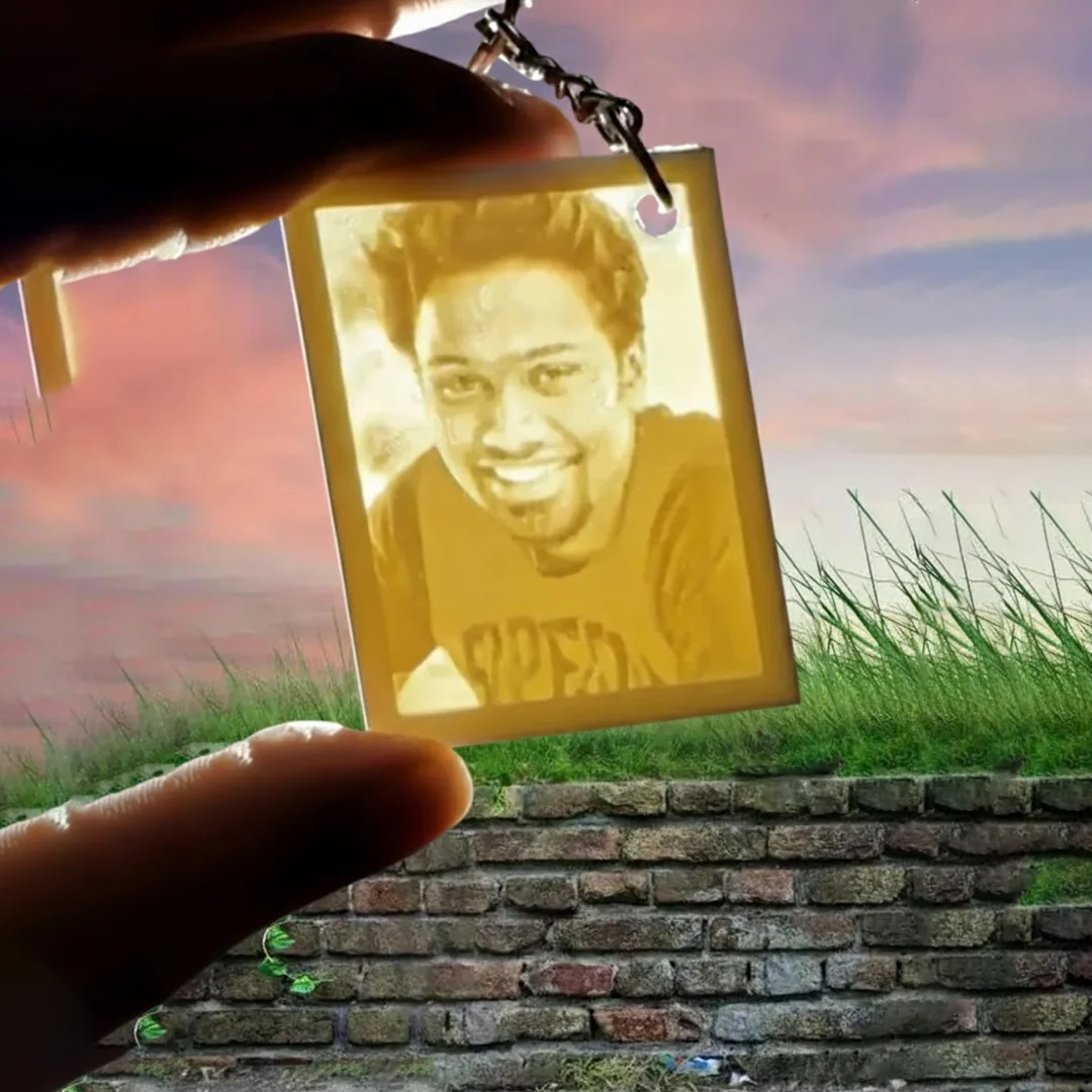 MH Decors Lithophane 3D Photo Keychain Personalized and Unique Gift